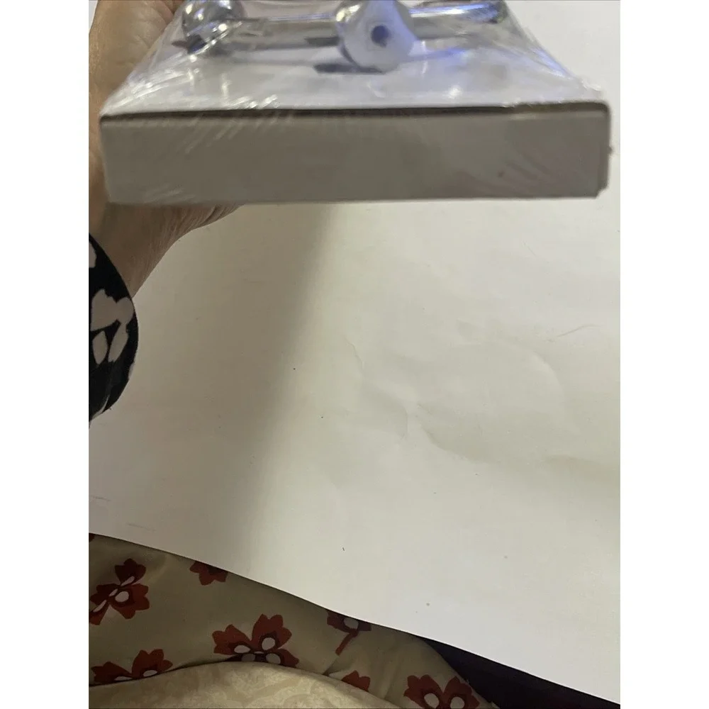 NIB Gatco 5375 Designer II 24